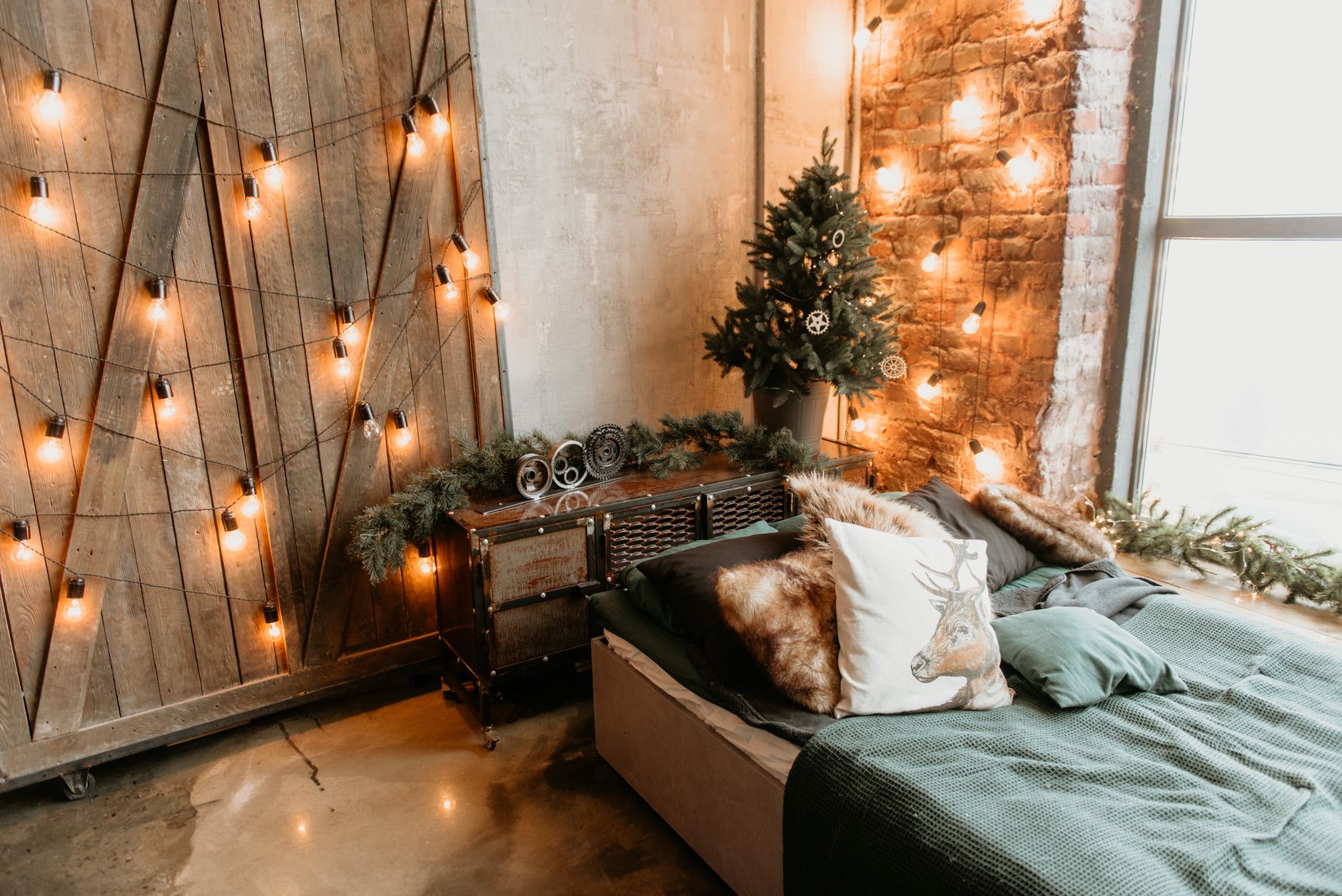 The Best Curtain Lights for a Bedroom: Full-Window and Wall Backdrop Picks