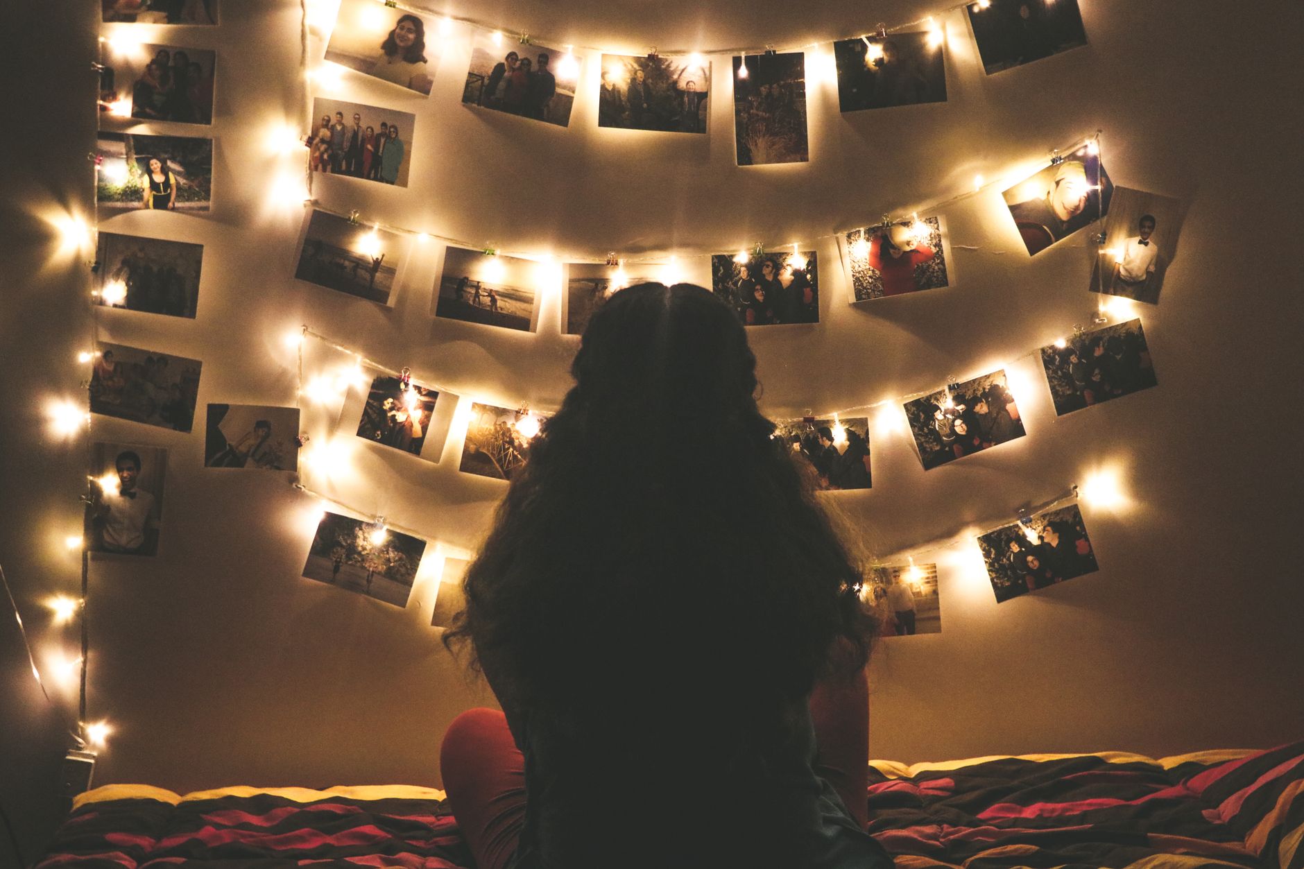 How to Hang Fairy Lights (Without Damaging Your Walls)