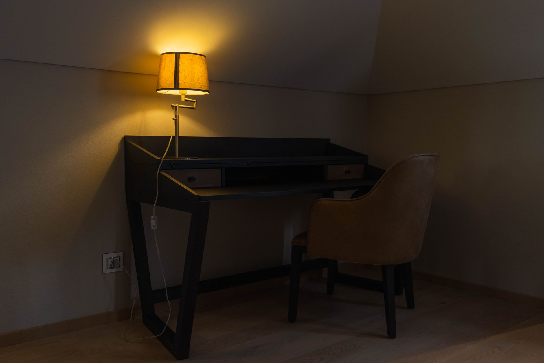 How to Layer Lighting in Your Home Office (Ambient, Task & Accent — Made Simple)